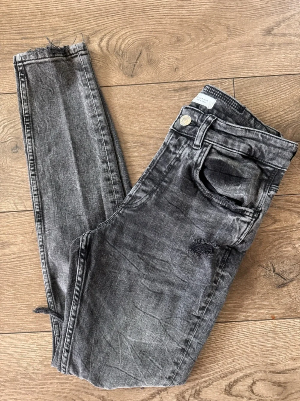 Zara Men’s Black Skinny Ripped Jeans, Size US 30
